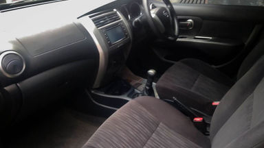 2014 Nissan Grand Livina X Gear - Mobil Pilihan (s-4) 2014 Nissan Grand Livina X Gear - Mobil Pilihan (s-4)
