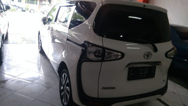 2017 Toyota Sienta V CVT - Istimewa (s-5) 2017 Toyota Sienta V CVT - Istimewa (s-5)