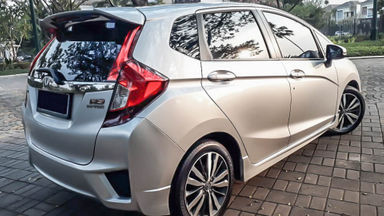 2015 Honda Jazz RS CVT - Mobil Pilihan (s-3) 2015 Honda Jazz RS CVT - Mobil Pilihan (s-3)