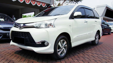 2016 Toyota Avanza Veloz - Mobil Pilihan (s-0) 2016 Toyota Avanza Veloz - Mobil Pilihan (s-0)