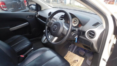 2010 Mazda 2 HB 1.5 AT - Siap Pakai Dan Mulus (s-9) 2010 Mazda 2 HB 1.5 AT - Siap Pakai Dan Mulus (s-9)