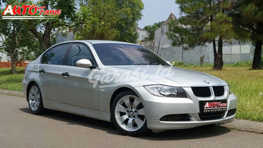 2005 BMW 3 Series E90 320i - Perfect Full Original low KM 2005 BMW 3 Series E90 320i - Perfect Full Original low KM