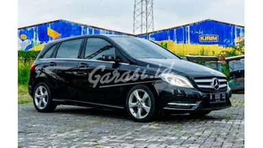 2014 Mercedes Benz B-Class B200 SPORT TURBO 2014 Mercedes Benz B-Class B200 SPORT TURBO