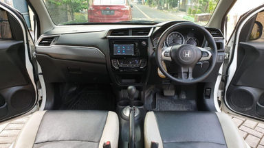 2016 Honda BR-V E Prestige - White "KM Rendah" Record Service (s-9) 2016 Honda BR-V E Prestige - White "KM Rendah" Record Service (s-9)
