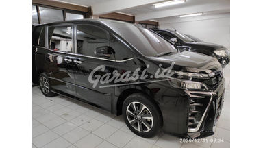 2016 Toyota Voxy 2.0 2016 Toyota Voxy 2.0