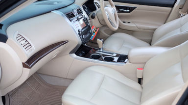 2014 Nissan Teana xv - New Model Gress Jarang Ada Terawat dp 70jt (s-5) 2014 Nissan Teana xv - New Model Gress Jarang Ada Terawat dp 70jt (s-5)