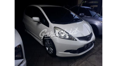 2010 Honda Jazz RS - Nyaman Terawat 2010 Honda Jazz RS - Nyaman Terawat
