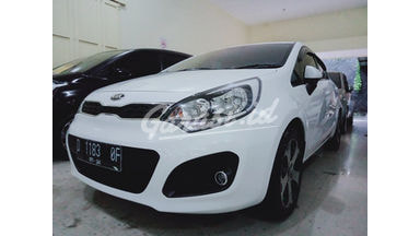 2013 KIA Rio SE 2013 KIA Rio SE