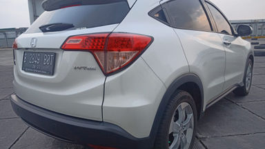 2017 Honda HR-V E CVT - Siap Pakai Dan Mulus (s-9) 2017 Honda HR-V E CVT - Siap Pakai Dan Mulus (s-9)