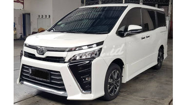 2019 Toyota Voxy 2.0 2019 Toyota Voxy 2.0