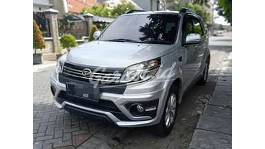 2016 Daihatsu Terios R Adv - Jarak Tempuh Rendah + Pemakaian Pribadi 2016 Daihatsu Terios R Adv - Jarak Tempuh Rendah + Pemakaian Pribadi
