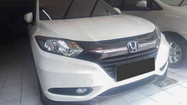 2015 Honda HR-V E - Mobil Pilihan (s-1) 2015 Honda HR-V E - Mobil Pilihan (s-1)