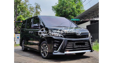 2019 Toyota Voxy 2.0 2019 Toyota Voxy 2.0