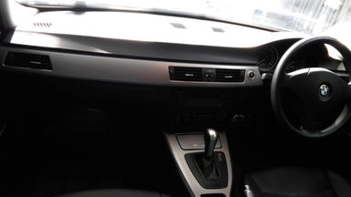 2005 BMW 3 Series 320i - Kondisi Istimewa (s-1) 2005 BMW 3 Series 320i - Kondisi Istimewa (s-1)