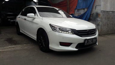 2013 Honda Accord 2.4 VTiL - MULUS SIAP PAKAI 2013 Honda Accord 2.4 VTiL - MULUS SIAP PAKAI