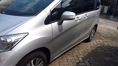 2012 Honda Freed E - Good Condition, siap pakai Mulus Terawat (s-1) 2012 Honda Freed E - Good Condition, siap pakai Mulus Terawat (s-1)