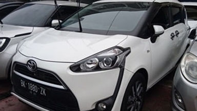 2016 Toyota Sienta Q - Unit Super Istimewa 2016 Toyota Sienta Q - Unit Super Istimewa