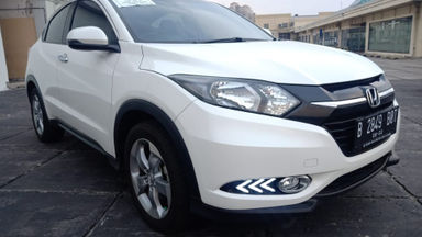 2017 Honda HR-V E CVT - Siap Pakai Dan Mulus (s-4) 2017 Honda HR-V E CVT - Siap Pakai Dan Mulus (s-4)