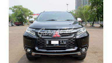 2018 Mitsubishi Pajero Sport DAKAR - Good Condition Terawat & Apik 2018 Mitsubishi Pajero Sport DAKAR - Good Condition Terawat & Apik