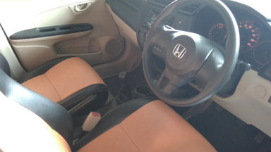 2016 Honda Brio SATYA S - Kondisi Ciamik (s-3) 2016 Honda Brio SATYA S - Kondisi Ciamik (s-3)