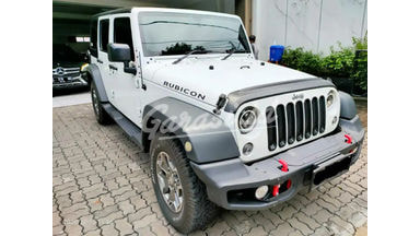 2015 Jeep Wrangler Rubicon (4x4) 2015 Jeep Wrangler Rubicon (4x4)