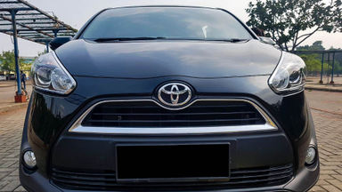 2017 Toyota Sienta V - Mobil Pilihan (s-1) 2017 Toyota Sienta V - Mobil Pilihan (s-1)
