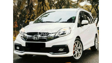 2014 Honda Mobilio RS CVT - Istimewa 2014 Honda Mobilio RS CVT - Istimewa