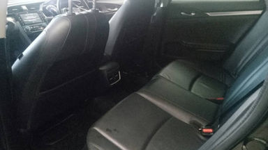 2017 Honda Civic 1.5L Vtec Turbo - Bekas Berkualitas (s-3) 2017 Honda Civic 1.5L Vtec Turbo - Bekas Berkualitas (s-3)