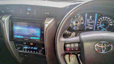 2018 Toyota Fortuner VRZ - Mobil Pilihan (s-4) 2018 Toyota Fortuner VRZ - Mobil Pilihan (s-4)