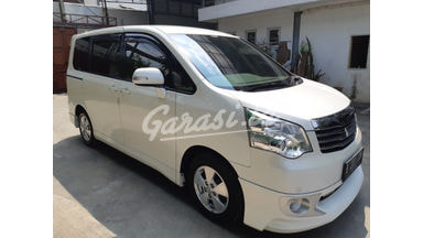 2013 Toyota Nav1 V luxury - Mulus Banget istimewa 2013 Toyota Nav1 V luxury - Mulus Banget istimewa