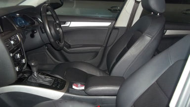 2013 Audi A4 1.8 T - Kondisi prima, siap pakai (s-4) 2013 Audi A4 1.8 T - Kondisi prima, siap pakai (s-4)
