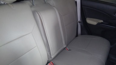 2012 Honda CR-V 2.4 - Kondisi Ok & Terawat (s-5) 2012 Honda CR-V 2.4 - Kondisi Ok & Terawat (s-5)