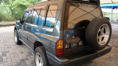 1995 Suzuki Vitara 4x4 Manual - Barang Simpanan Antik (s-3) 1995 Suzuki Vitara 4x4 Manual - Barang Simpanan Antik (s-3)