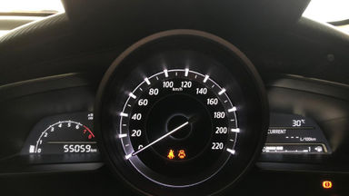 2014 Mazda 2 R Skyactive - Thn 2014/ Pmk'15 Silver "KM 55rb Record" (s-10) 2014 Mazda 2 R Skyactive - Thn 2014/ Pmk'15 Silver "KM 55rb Record" (s-10)