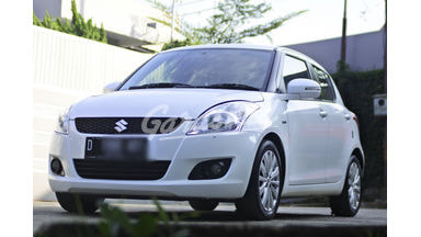 2015 Suzuki Swift GX - Mobil Pilihan 2015 Suzuki Swift GX - Mobil Pilihan