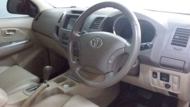 2006 Toyota Fortuner G luxury - Kondisi terawat, siap pakai. (s-5) 2006 Toyota Fortuner G luxury - Kondisi terawat, siap pakai. (s-5)