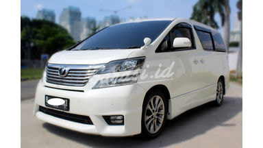 2011 Toyota Vellfire Z - Kondisi masih terawat dan apik 2011 Toyota Vellfire Z - Kondisi masih terawat dan apik