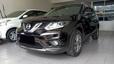 2014 Nissan X-Trail 2.5 - Mobil Pilihan (s-0) 2014 Nissan X-Trail 2.5 - Mobil Pilihan (s-0)