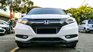 2015 Honda HR-V E CVT - Mobil Pilihan (s-1) 2015 Honda HR-V E CVT - Mobil Pilihan (s-1)