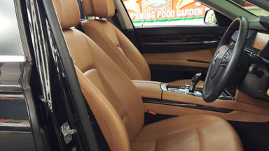 2013 BMW 7 Series 730i - Terawat-Siap Pakai (s-5) 2013 BMW 7 Series 730i - Terawat-Siap Pakai (s-5)