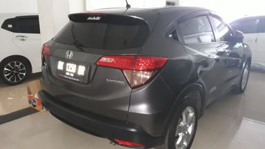2015 Honda HR-V . - Siap Pakai Mulus Banget (s-6) 2015 Honda HR-V . - Siap Pakai Mulus Banget (s-6)