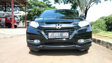 2015 Honda HR-V E CVT - Kondisi Mulus Terawat (s-8) 2015 Honda HR-V E CVT - Kondisi Mulus Terawat (s-8)