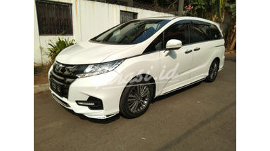 2018 Honda Odyssey E cvt - Favorit Dan Istimewa 2018 Honda Odyssey E cvt - Favorit Dan Istimewa