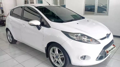2012 Ford Fiesta AT - Siap Pakai Dan Mulus 2012 Ford Fiesta AT - Siap Pakai Dan Mulus
