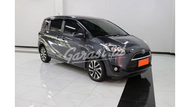 2017 Toyota Sienta V 2017 Toyota Sienta V
