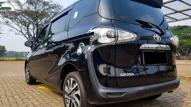 2017 Toyota Sienta V - Mobil Pilihan (s-3) 2017 Toyota Sienta V - Mobil Pilihan (s-3)