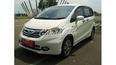 2013 Honda Freed SD 2013 Honda Freed SD