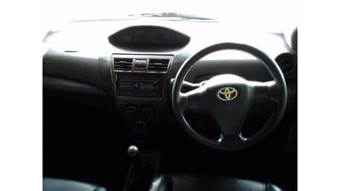 2012 Toyota Limo - Istimewa Siap Pakai (s-1) 2012 Toyota Limo - Istimewa Siap Pakai (s-1)