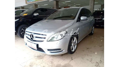 2013 Mercedes Benz B-Class B200 - Km Rendah Antik 2013 Mercedes Benz B-Class B200 - Km Rendah Antik