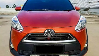 2016 Toyota Sienta V - Mobil Pilihan (s-1) 2016 Toyota Sienta V - Mobil Pilihan (s-1)